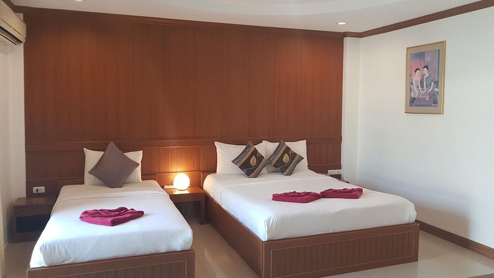 Hotel Pipikuku & Restaurant Phuket