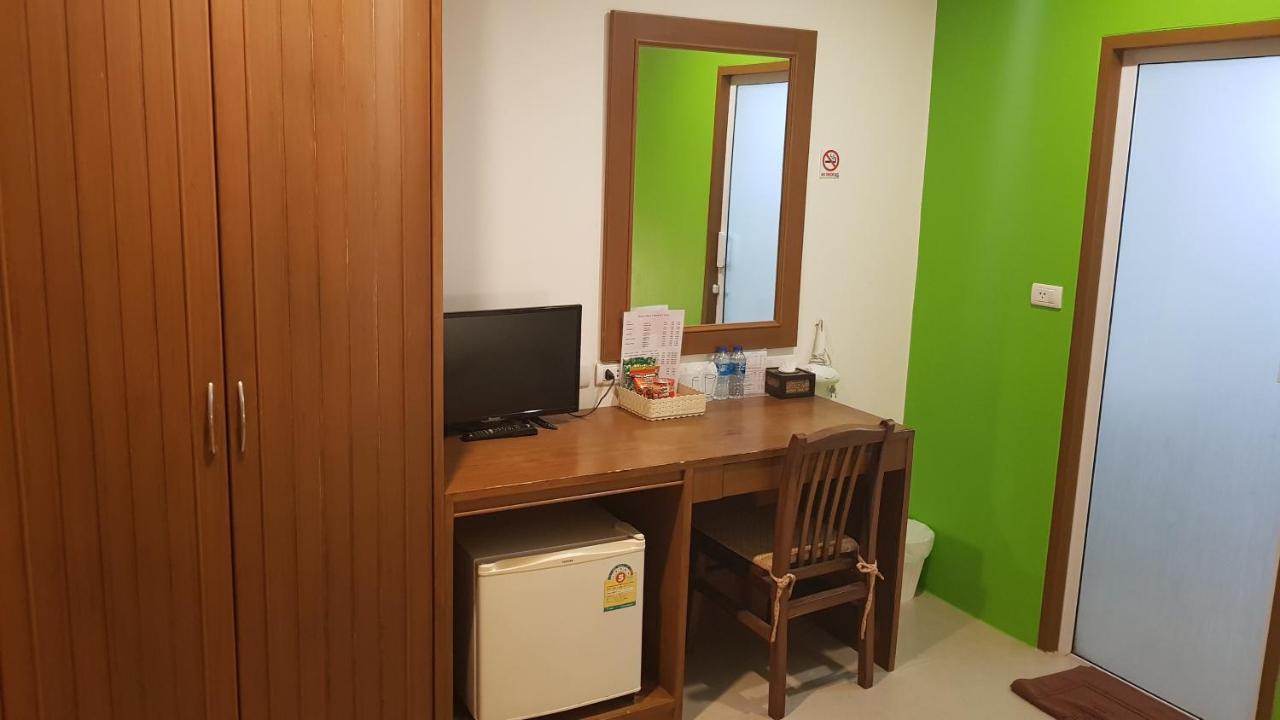 Pipikuku & Restaurant Hotel Phuket